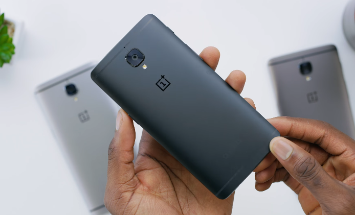 book your collete black oneplus 3t
